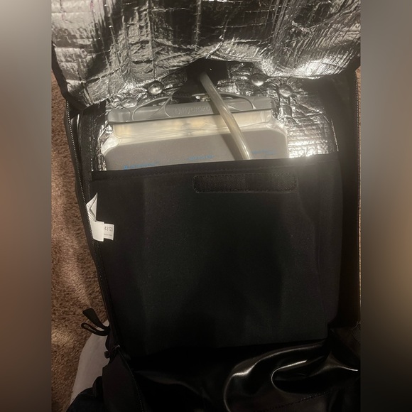 NWT - HYDRO FLASK Journey Series Hydration Backpack 20 Liter. - Picture 6 of 7